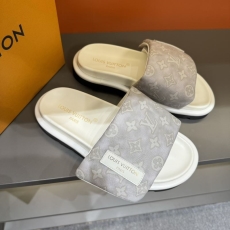 Louis Vuitton Slippers